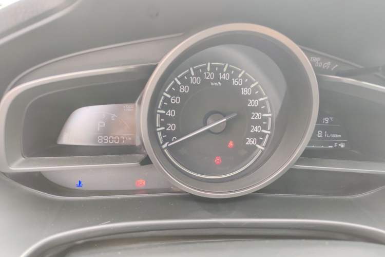 Used Mazda 3 Axela 2017 Sedan 1.5L Automatic Luxury Model Emission Standard China V Instrument Cluster