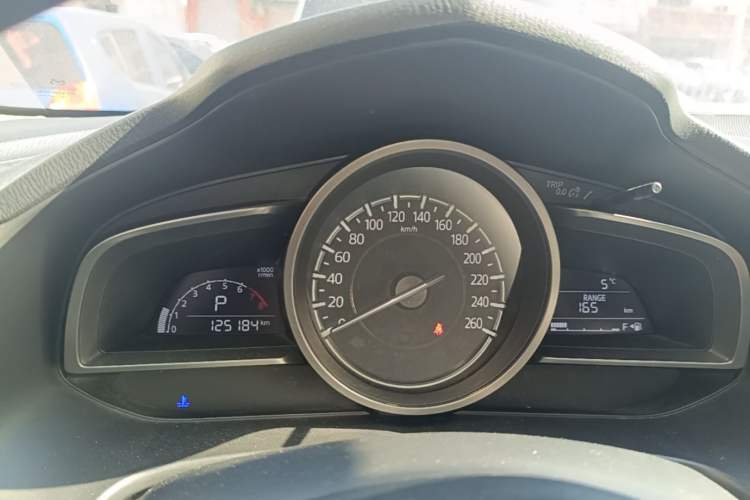 Used Mazda 3 Axela 2017 Sedan 1.5L Automatic Luxury Model Emission Standard China V Instrument Cluster