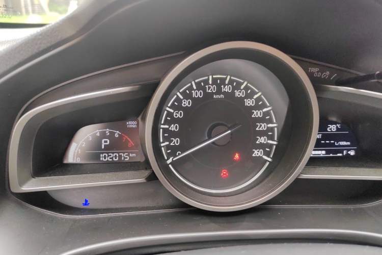 Used Mazda 3 Axela 2017 Sedan 1.5L Automatic Luxury Model Emission Standard China V Instrument Cluster
