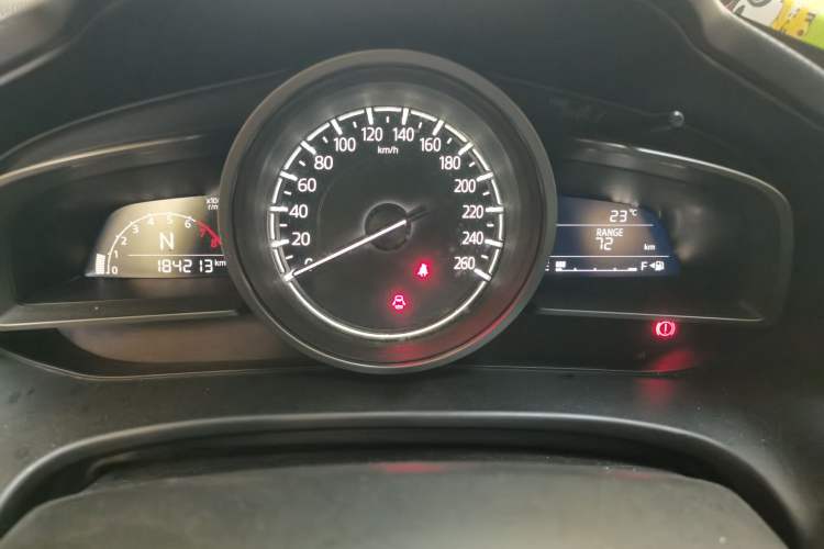 Used Mazda 3 Axela 2017 Sedan 1.5L Automatic Comfort Model Emission Standard China V Instrument Cluster