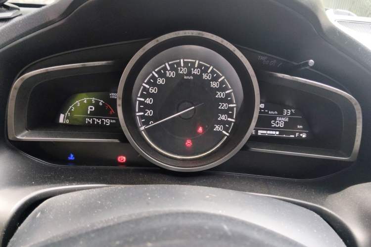 Used Mazda 3 Axela 2017 Sedan 1.5L Automatic Luxury Model Emission Standard China V Instrument Cluster