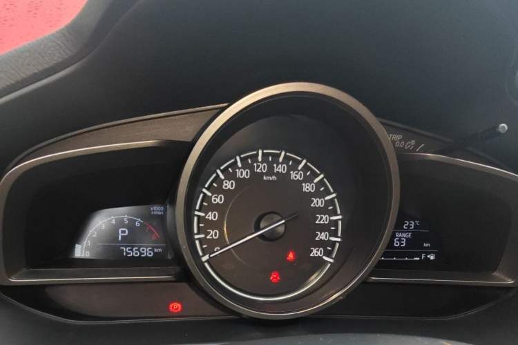 Used Mazda 3 Axela 2017 Sedan 1.5L Automatic Luxury Model Emission Standard China V Instrument Cluster