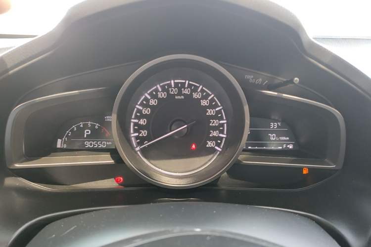 Used Mazda 3 Axela 2017 Sedan 1.5L Automatic Luxury Model Emission Standard China V Instrument Cluster