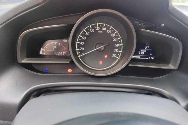 Used Mazda 3 Axela 2017 Sedan 1.5L Automatic Luxury Model Emission Standard China V Instrument Cluster