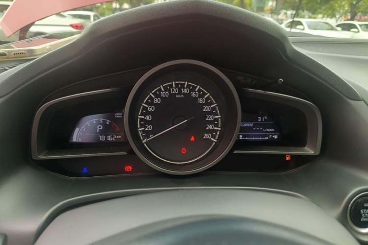 Used Mazda 3 Axela 2017 Sedan 1.5L Automatic Luxury Model Emission Standard China V Instrument Cluster