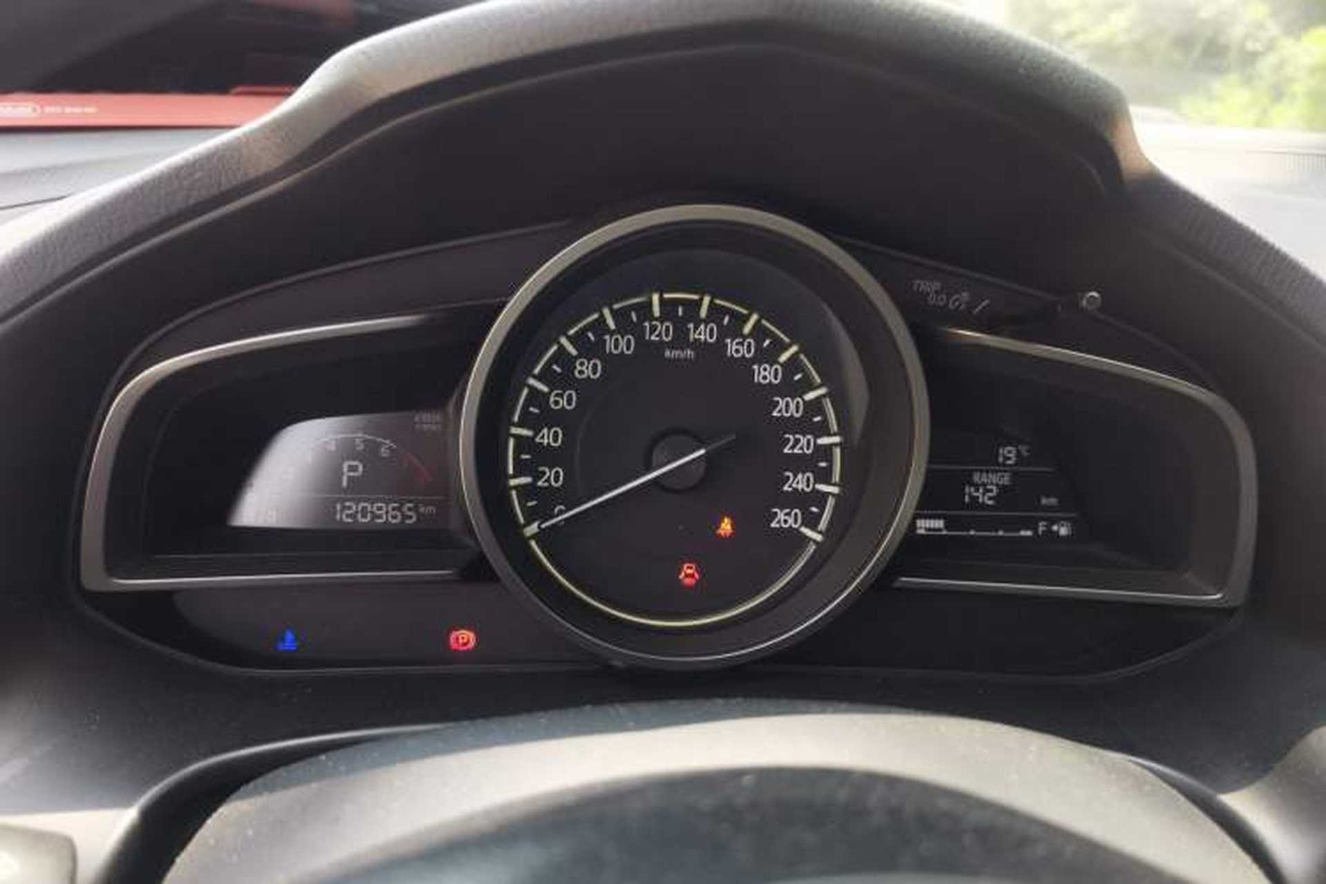 Used Mazda 3 Axela 2017 Sedan 1.5L Automatic Luxury Model Emission Standard China V Instrument Cluster