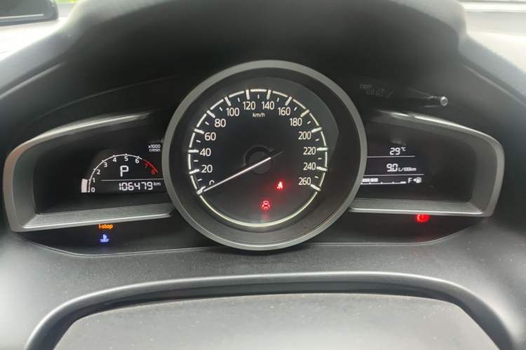 Used Mazda 3 Axela 2017 Sedan 1.5L Automatic Comfort Model Emission Standard China V Instrument Cluster