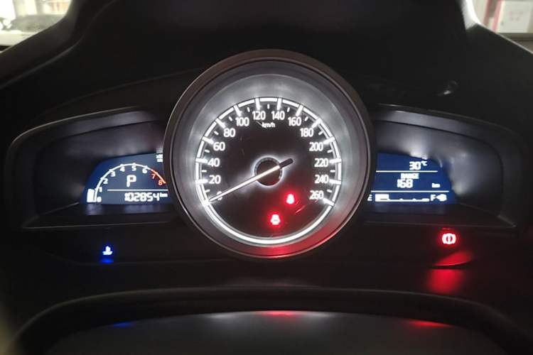 Used Mazda 3 Axela 2017 Sedan 1.5L Automatic Comfort Model Emission Standard China V Instrument Cluster