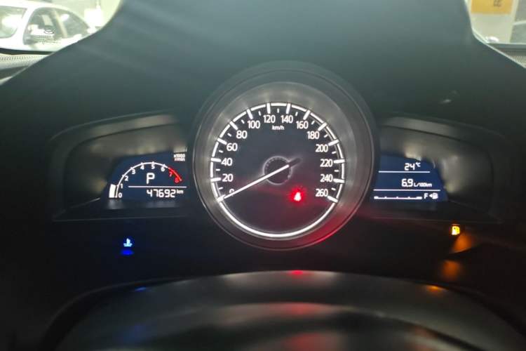 Used Mazda 3 Axela 2017 Hatchback 1.5L Automatic Comfort Model Emission Standard China V Instrument Cluster