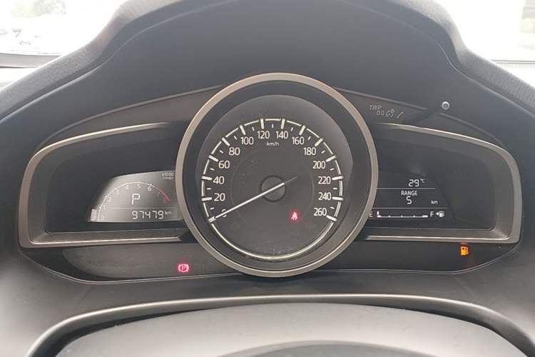 Used Mazda 3 Axela 2017 Sedan 1.5L Automatic Luxury Model Emission Standard China V Instrument Cluster