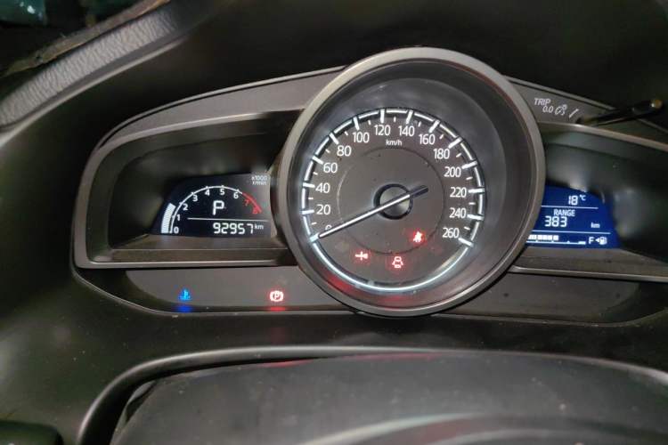Used Mazda 3 Axela 2017 Sedan 1.5L Automatic Luxury Model Emission Standard China V Instrument Cluster