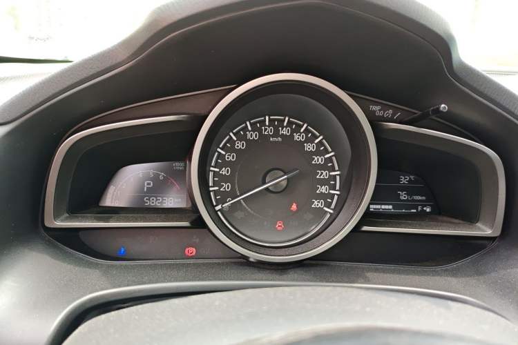 Used Mazda 3 Axela 2017 Sedan 2.0L Automatic Prestige Model China V Standard Instrument Cluster