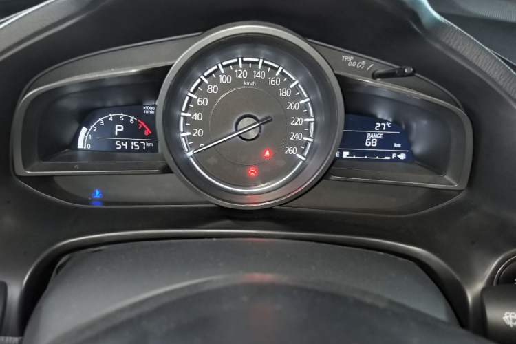 Used Mazda 3 Axela 2017 Sedan 1.5L Automatic Luxury Model Emission Standard China V Instrument Cluster