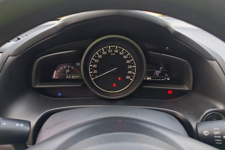 Used Mazda 3 Axela 2017 Sedan 1.5L Automatic Comfort Model Emission Standard China V Instrument Cluster