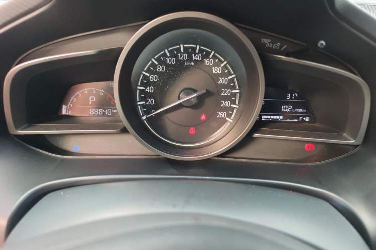 Used Mazda 3 Axela 2017 Sedan 1.5L Automatic Comfort Model Emission Standard China V Instrument Cluster