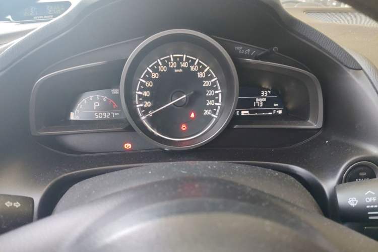 Used Mazda 3 Axela 2017 Sedan 1.5L Automatic Luxury Model Emission Standard China V Instrument Cluster