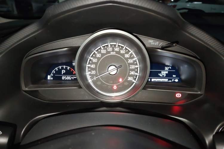 Used Mazda 3 Axela 2017 Sedan 1.5L Automatic Comfort Model Emission Standard China V Instrument Cluster