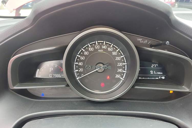 Used Mazda 3 Axela 2017 Sedan 1.5L Automatic Luxury Model Emission Standard China V Instrument Cluster