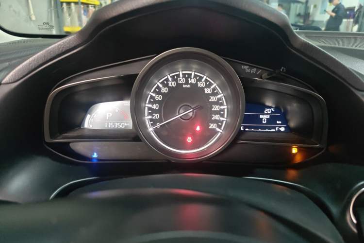Used Mazda 3 Axela 2017 Sedan 1.5L Automatic Luxury Model Emission Standard China V Instrument Cluster