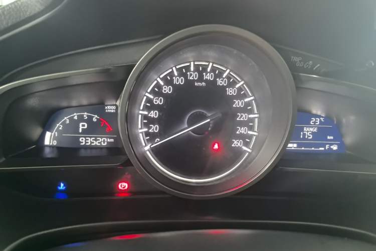 Used Mazda 3 Axela 2017 Sedan 1.5L Automatic Luxury Model Emission Standard China V Instrument Cluster