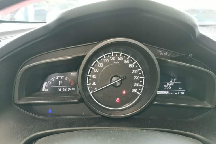 Used Mazda 3 Axela 2017 Sedan 1.5L Automatic Luxury Model Emission Standard China V Instrument Cluster