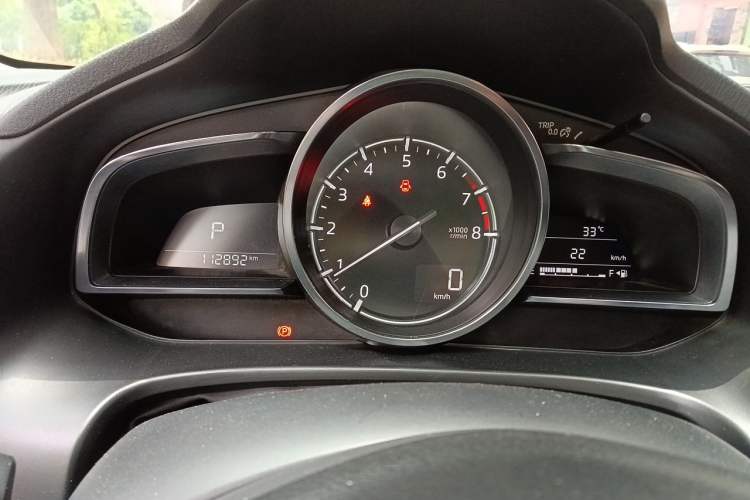 Used Mazda 3 Axela 2017 Hatchback 2.0L Automatic Sport Model China V Emission Standard Instrument Cluster