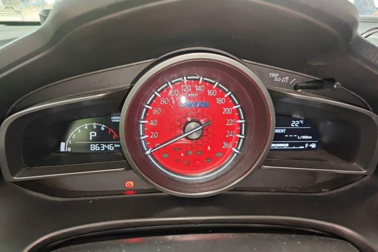 Used Mazda 3 Axela 2017 Sedan 1.5L Automatic Luxury Model Emission Standard China V Instrument Cluster