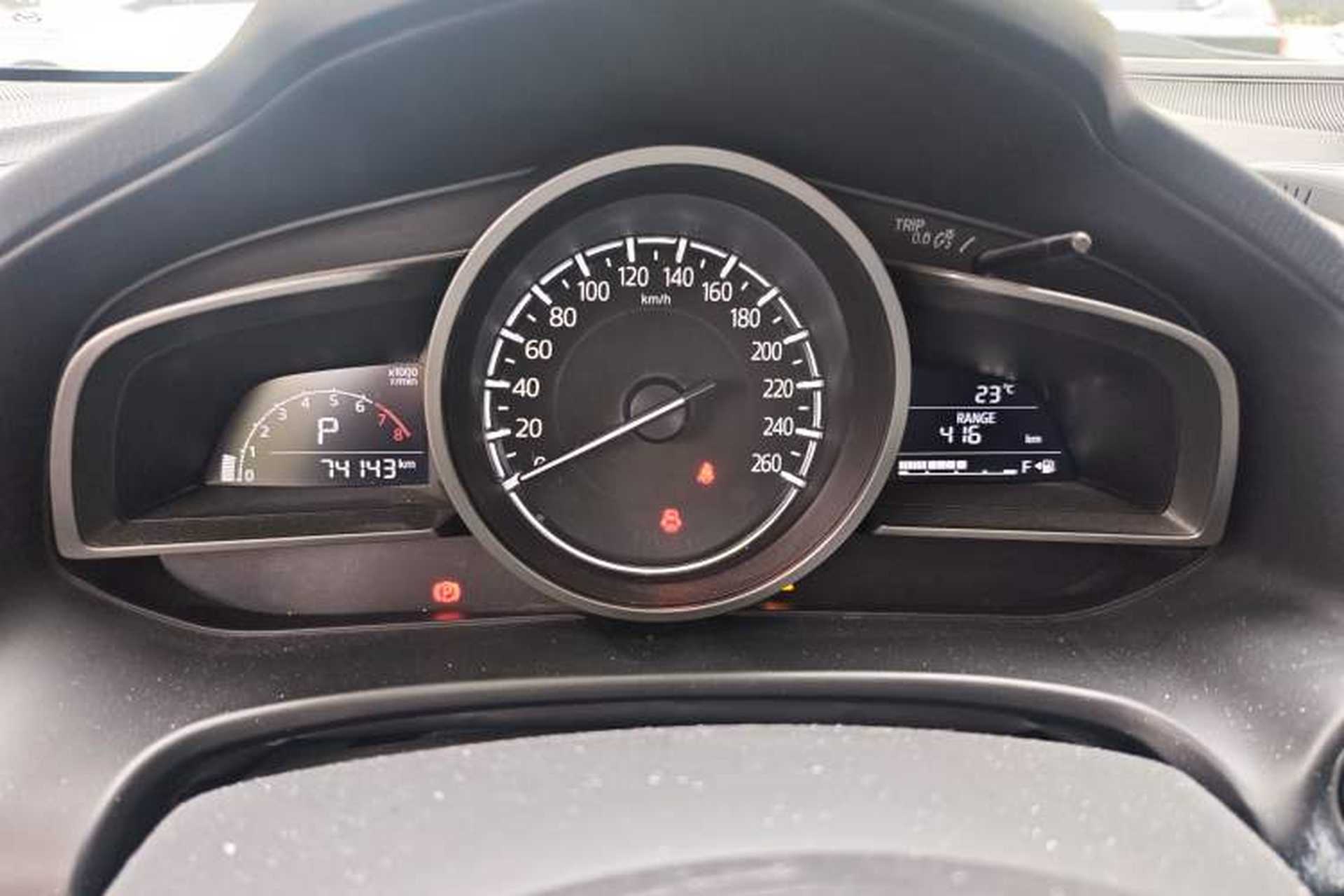 Used Mazda 3 Axela 2017 Hatchback 2.0L Automatic Luxury Model Emission Standard China V Instrument Cluster