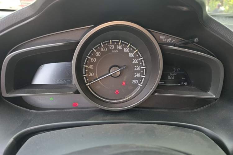 Used Mazda 3 Axela 2017 Sedan 1.5L Automatic Luxury Model Emission Standard China V Instrument Cluster