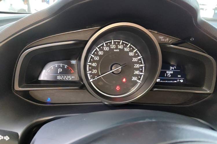 Used Mazda 3 Axela 2017 Sedan 1.5L Automatic Luxury Model Emission Standard China V Instrument Cluster
