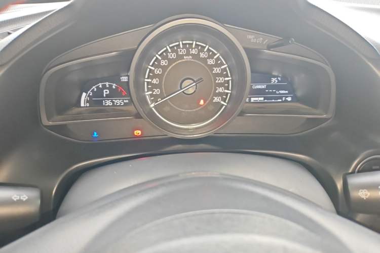 Used Mazda 3 Axela 2017 Sedan 1.5L Automatic Luxury Model Emission Standard China V Instrument Cluster