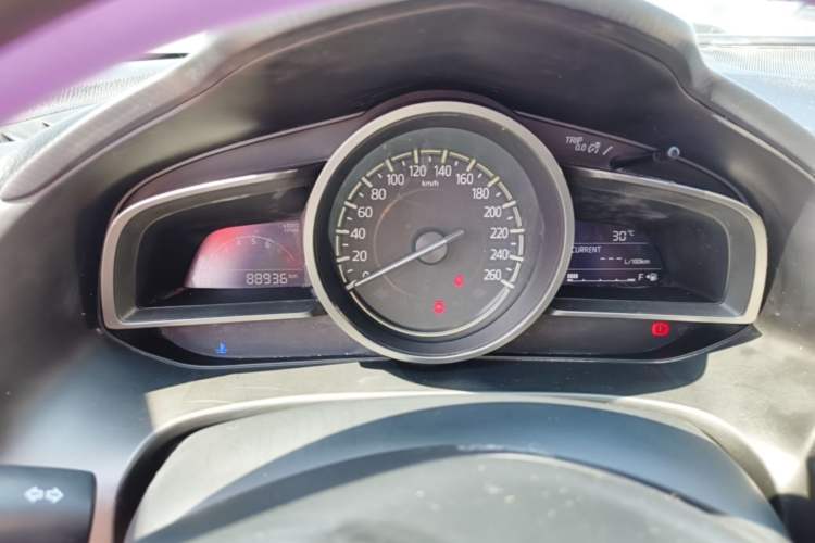Used Mazda 3 Axela 2017 Sedan 1.5L Manual Comfort Model Emission Standard China V Instrument Cluster