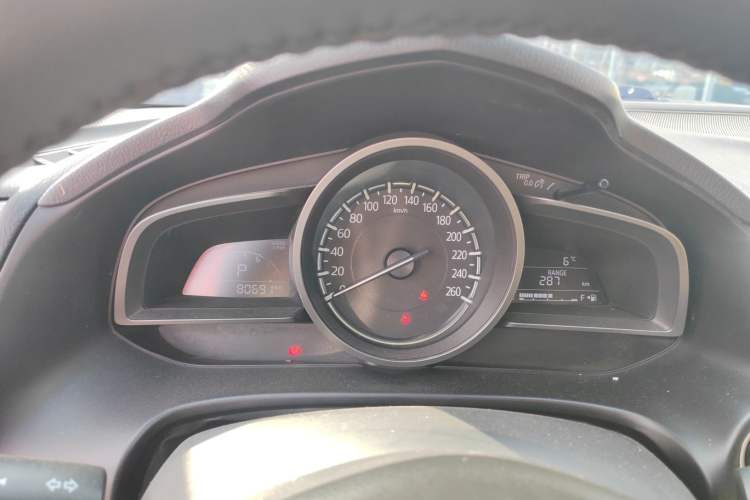 Used Mazda 3 Axela 2017 Sedan 1.5L Automatic Luxury Model Emission Standard China V Instrument Cluster