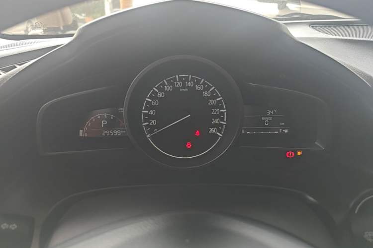 Used Mazda 3 Axela 2017 Sedan 1.5L Automatic Comfort Model China VI Standard Instrument Cluster