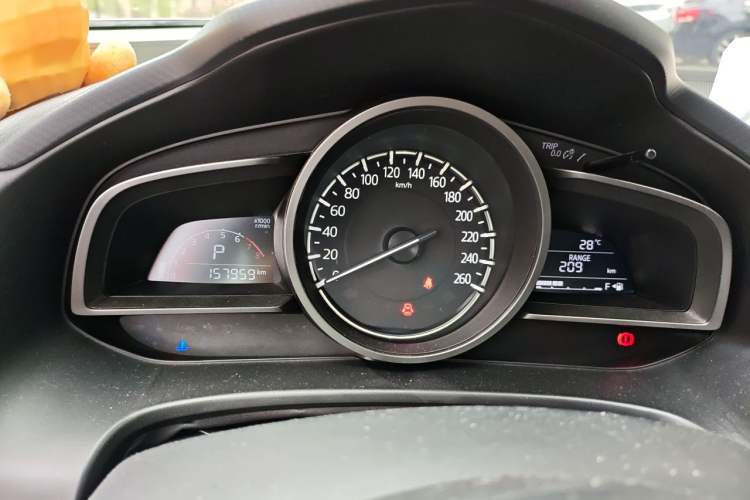 Used Mazda 3 Axela 2017 Sedan 1.5L Automatic Comfort Model Emission Standard China V Instrument Cluster
