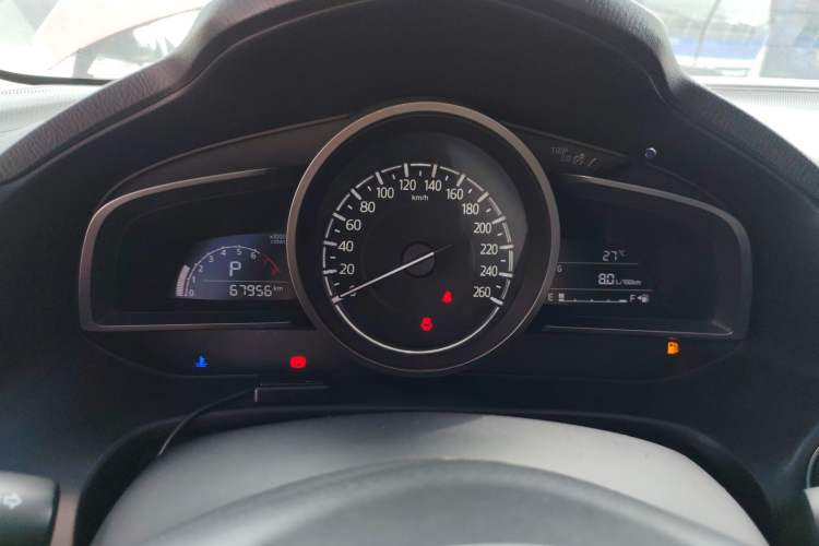 Used Mazda 3 Axela 2017 Sedan 1.5L Automatic Luxury Model Emission Standard China V Instrument Cluster