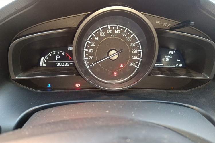Used Mazda 3 Axela 2017 Sedan 1.5L Automatic Luxury Model Emission Standard China V Instrument Cluster