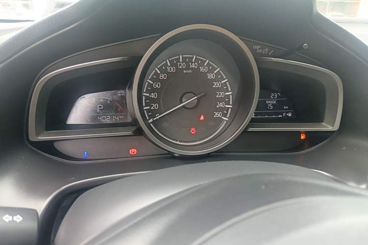 Used Mazda 3 Axela 2017 Sedan 1.5L Automatic Luxury Model Emission Standard China V Instrument Cluster