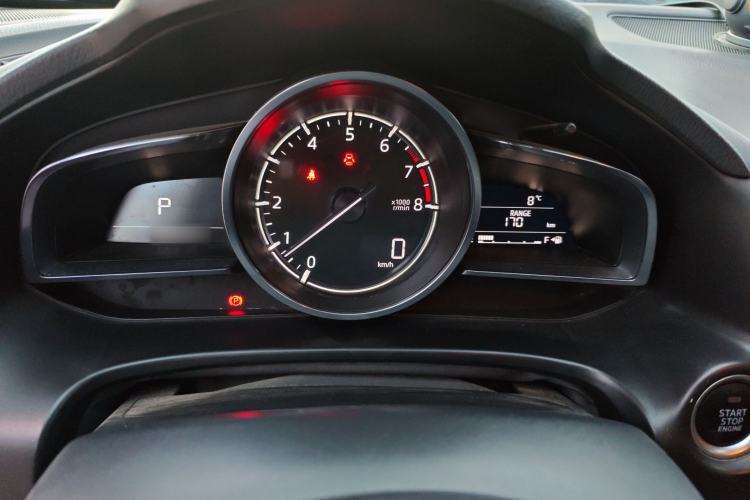 Used Mazda 3 Axela 2017 Hatchback 2.0L Automatic Sport Model China V Emission Standard Instrument Cluster