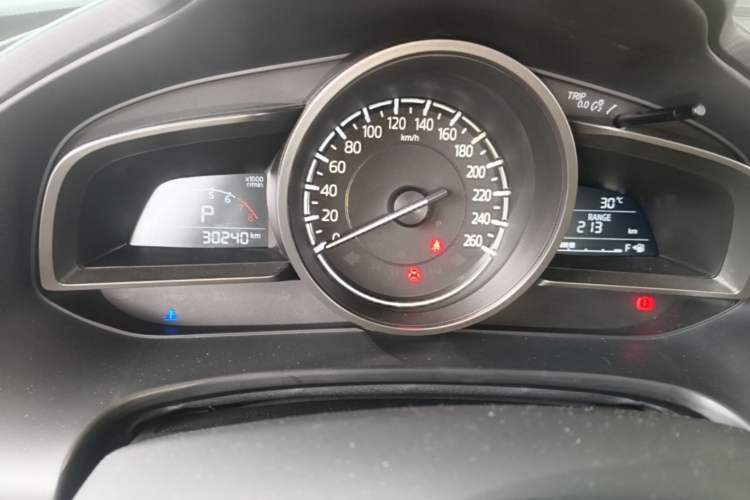 Used Mazda 3 Axela 2017 Sedan 1.5L Automatic Comfort Model Emission Standard China V Instrument Cluster
