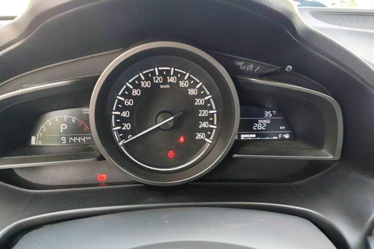 Used Mazda 3 Axela 2017 Sedan 1.5L Automatic Luxury Model Emission Standard China V Instrument Cluster