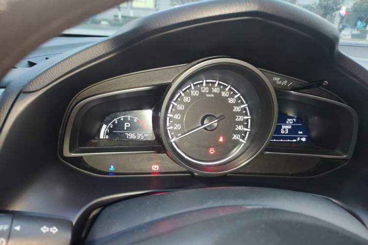 Used Mazda 3 Axela 2017 Sedan 1.5L Automatic Luxury Model Emission Standard China V Instrument Cluster