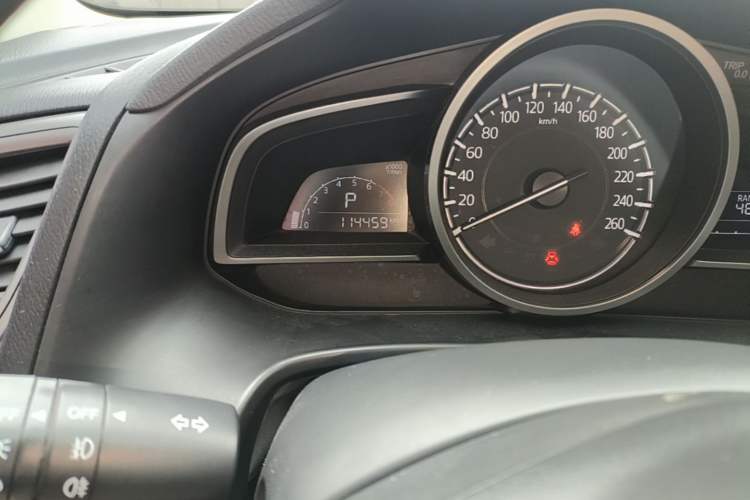 Used Mazda 3 Axela 2017 Sedan 1.5L Automatic Luxury Model Emission Standard China V Instrument Cluster