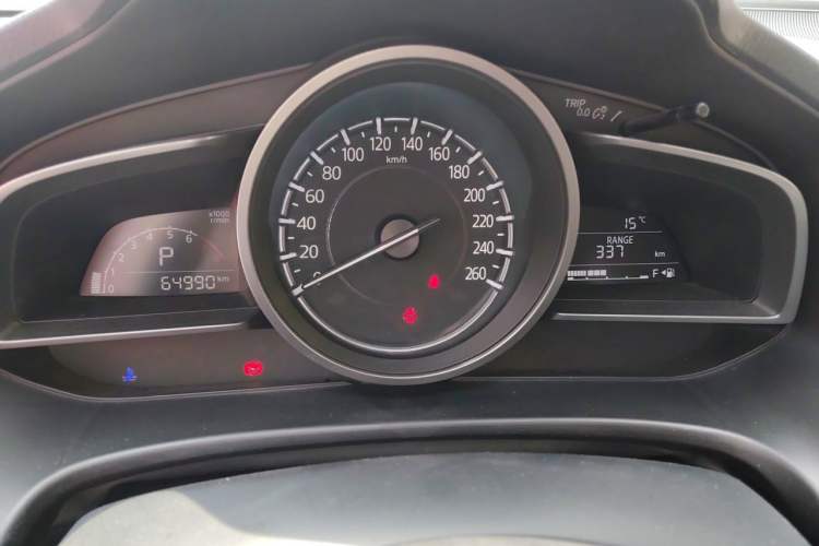 Used Mazda 3 Axela 2017 Sedan 1.5L Automatic Luxury Model Emission Standard China V Instrument Cluster