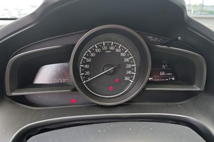 Used Mazda 3 Axela 2017 Sedan 1.5L Automatic Luxury Model Emission Standard China V Instrument Cluster