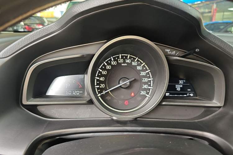 Used Mazda 3 Axela 2017 Sedan 1.5L Automatic Luxury Model Emission Standard China V Instrument Cluster