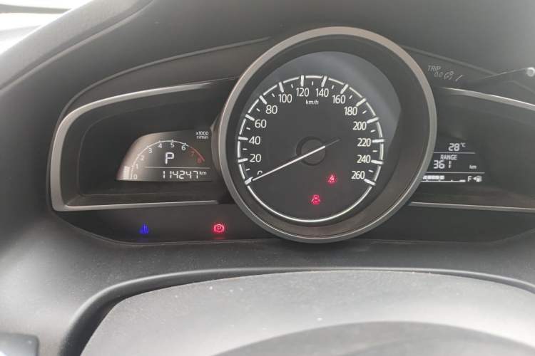 Used Mazda 3 Axela 2017 Hatchback 1.5L Automatic Luxury Model Emission Standard China V Instrument Cluster