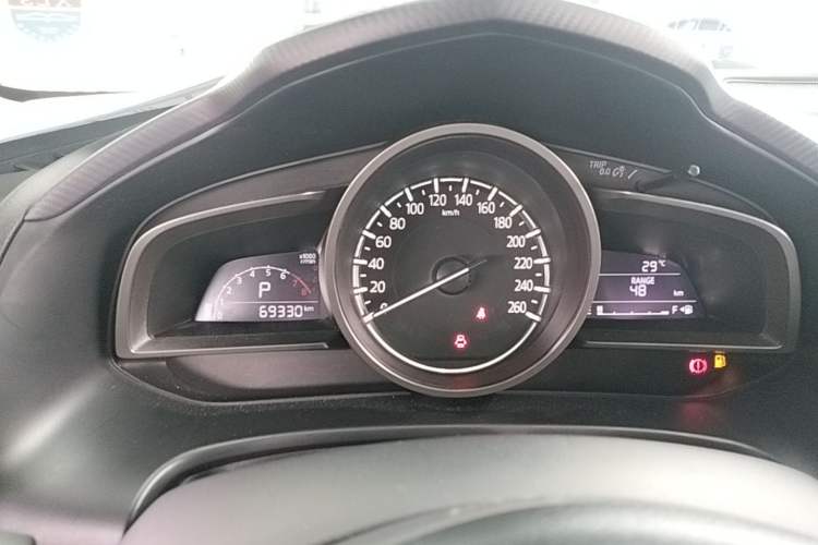 Used Mazda 3 Axela 2017 Sedan 1.5L Automatic Comfort Model Emission Standard China V Instrument Cluster