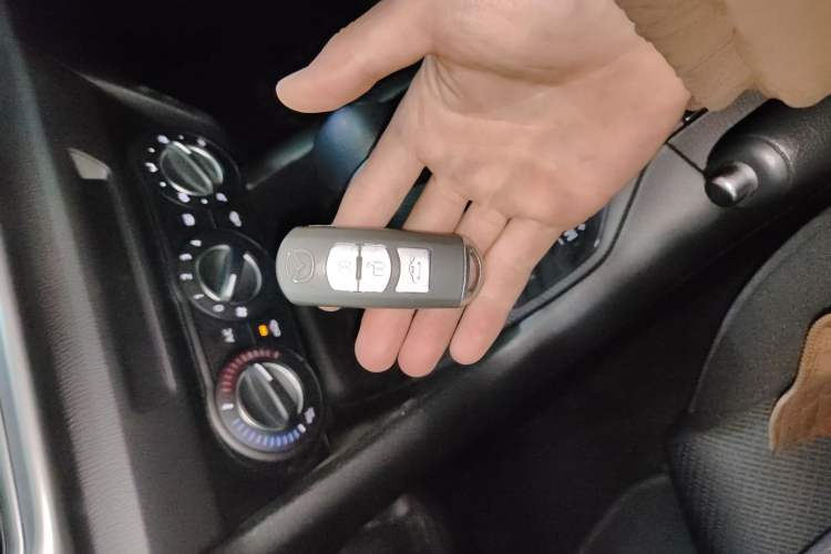 Used Mazda 3 Axela 2017 Sedan 1.5L Automatic Comfort Model Emission Standard China V Interior 1
