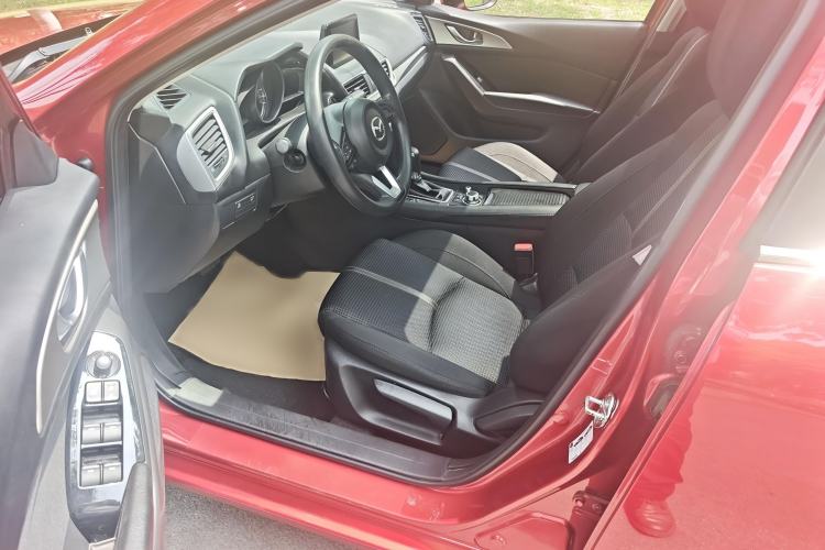 Used Mazda 3 Axela 2017 Sedan 1.5L Automatic Luxury Model Emission Standard China V Interior 2